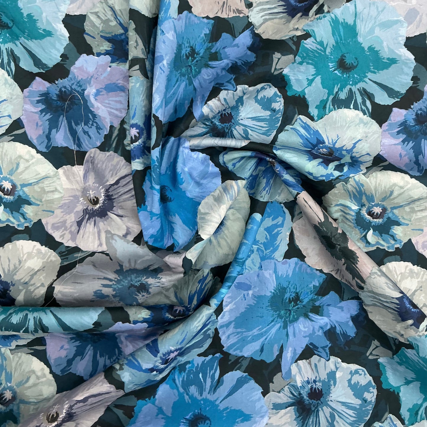 Liberty Fabrics Poppy Wonder Z Tana Lawn Cotton