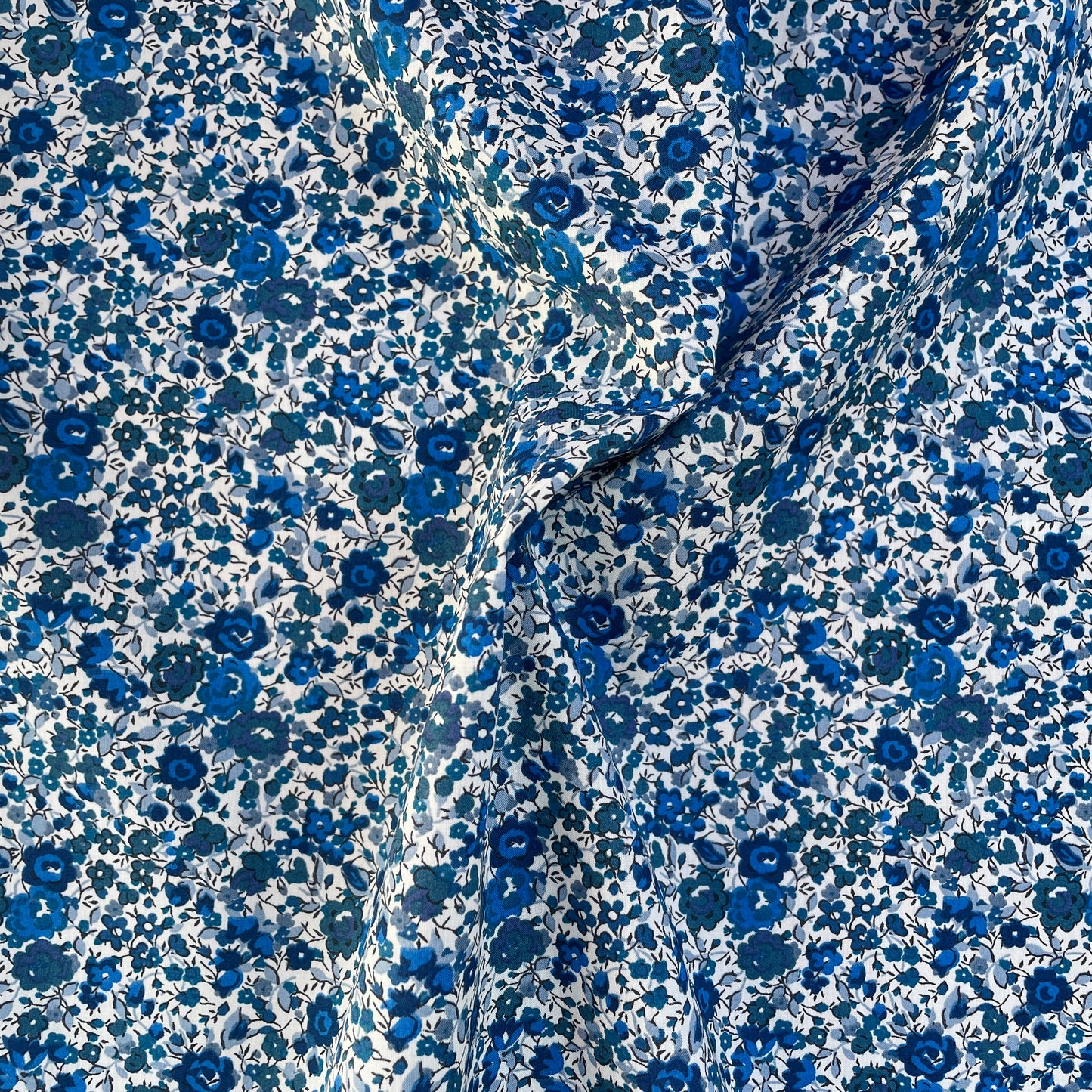 Liberty Fabrics Emma and Georgina B Tana Lawn Cotton