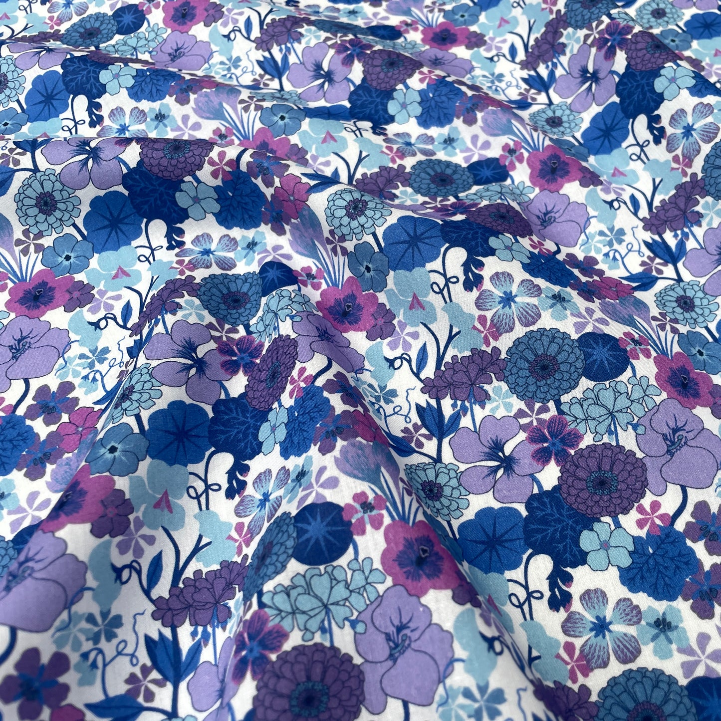 Liberty Fabrics Arrow Meadow Y Tana Lawn Organic Cotton