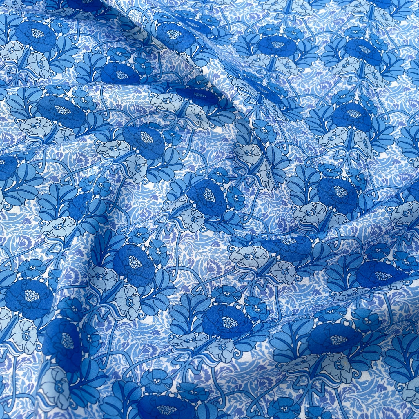 Liberty Fabrics Jugendstil Flower X Tana Lawn Organic Cotton