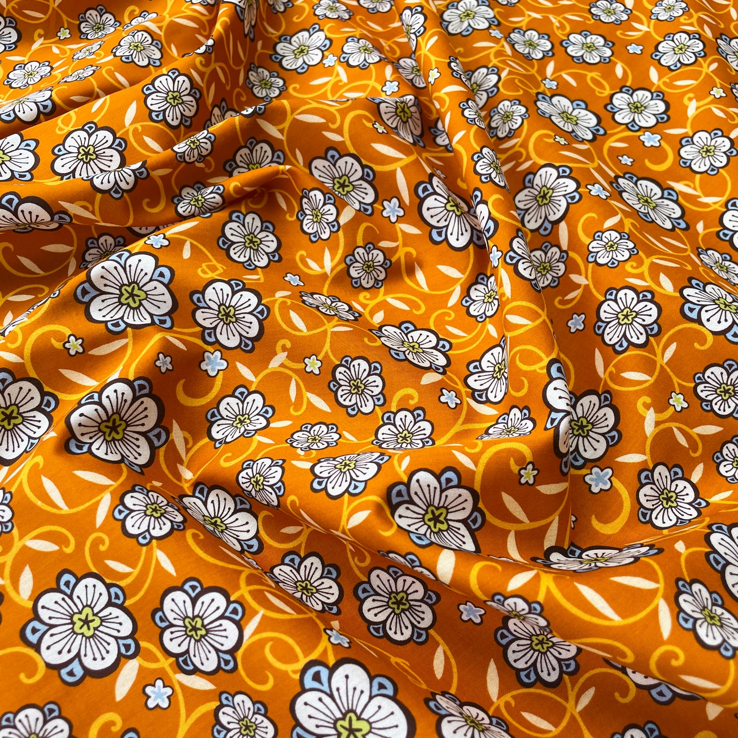 Liberty Fabrics Lolly Blossom Y Tana Lawn Cotton