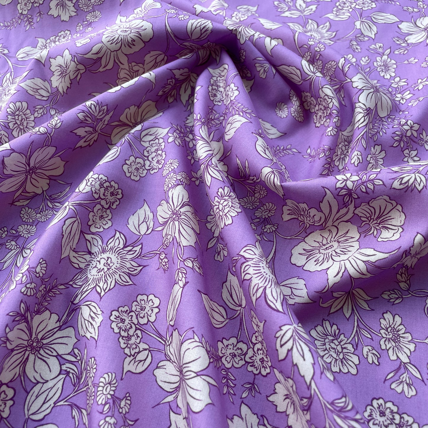 Liberty Fabrics Harewood Gardens Z Tana Lawn Cotton