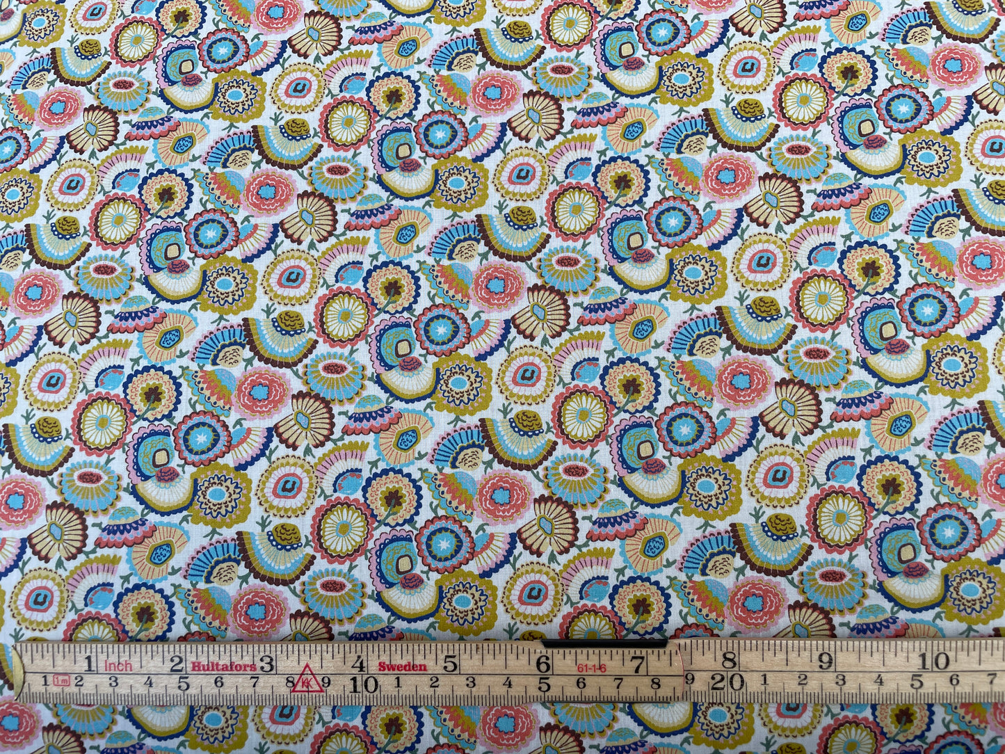 Liberty Fabrics Badminton blomstrer en Tana plæne bomuld