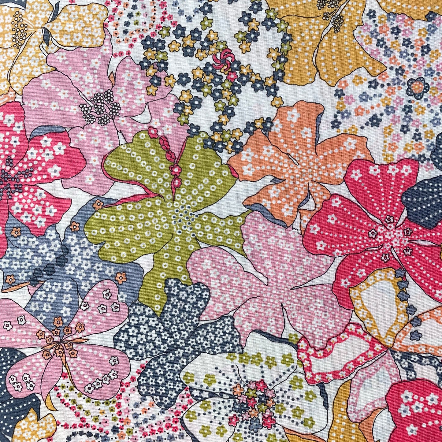 Liberty Fabrics Mauvey A Tana Rasen Baumwolle