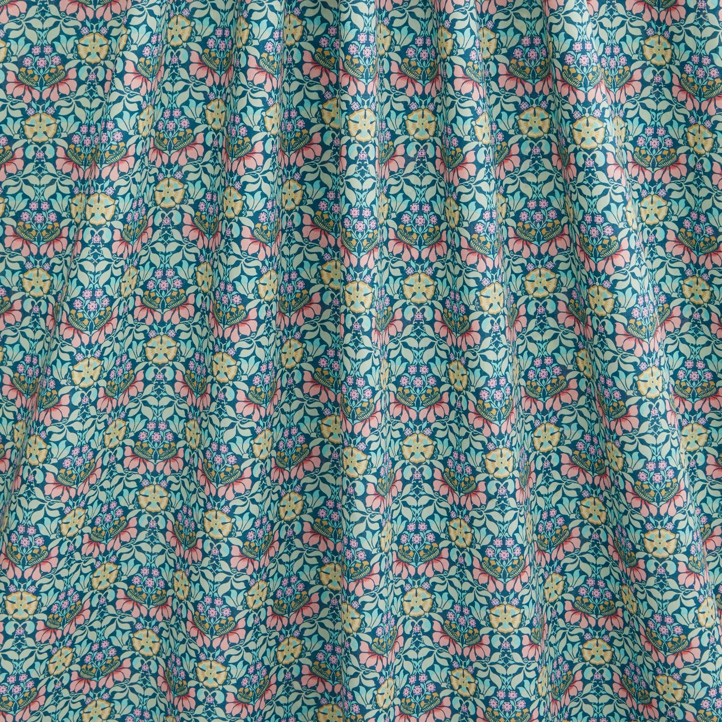 Liberty Fabrics Persephone C Tana Gazon Katoen