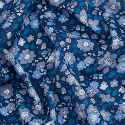 Liberty Fabrics Betsy Meadow E Tana Lawn Cotton (Metallic)