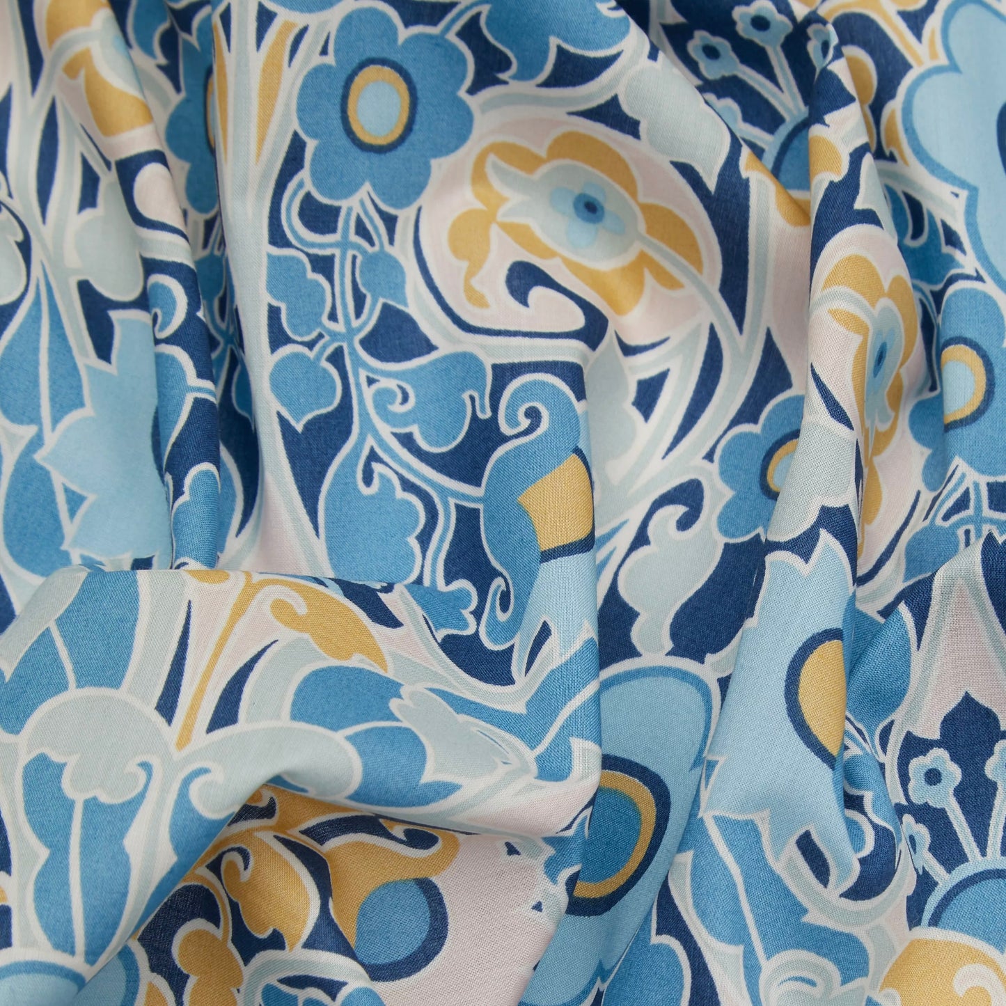 Liberty Fabrics Winter Pop C Tana Lawn Cotton