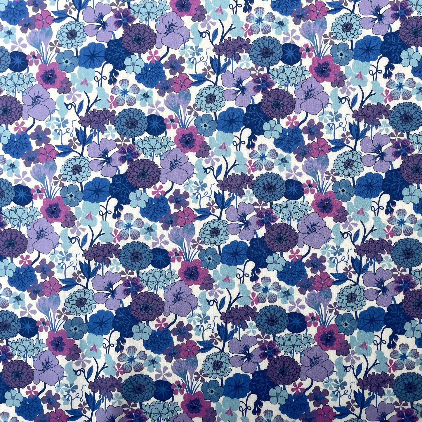 Liberty Fabrics Arrow Meadow Y Tana Lawn Organic Cotton