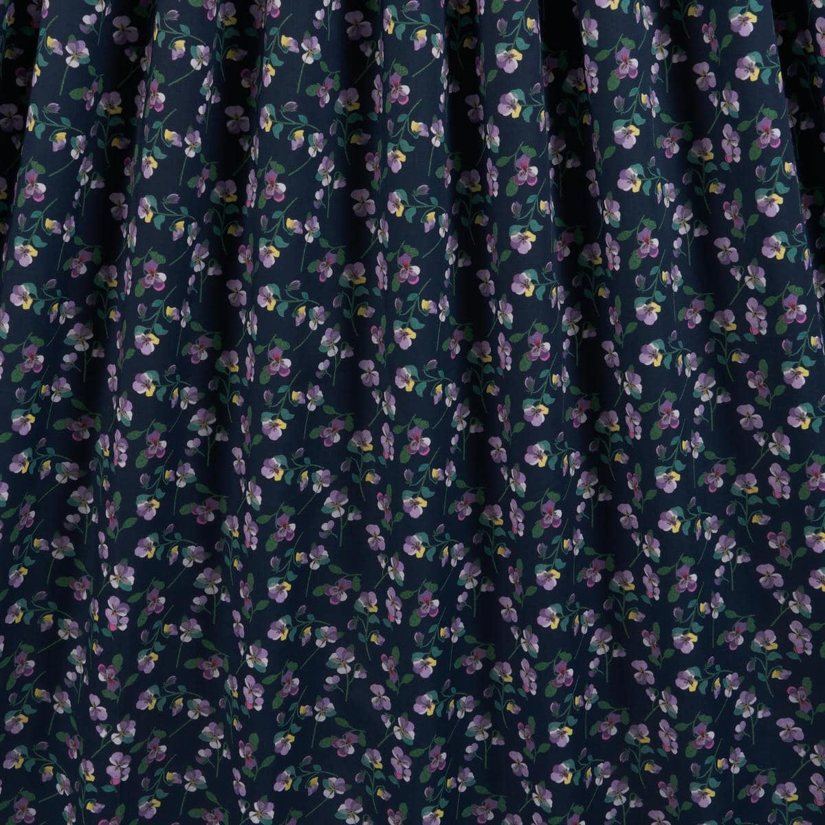 Liberty Fabrics Pansy Scatter B Tana Lawn Cotton