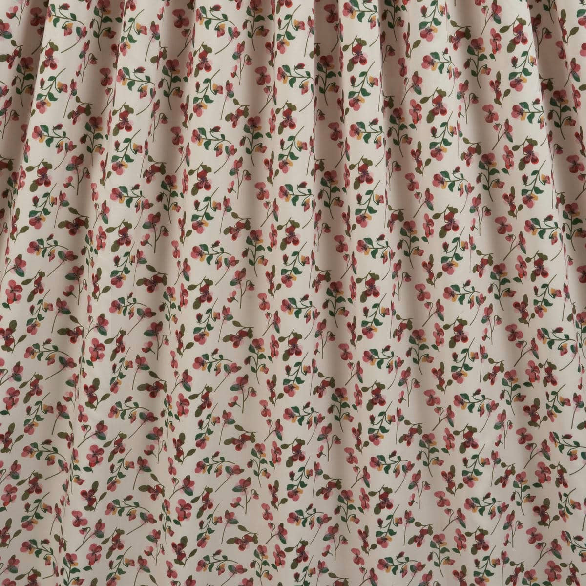 Liberty Fabrics Pansy Scatter D Tana Lawn Cotton