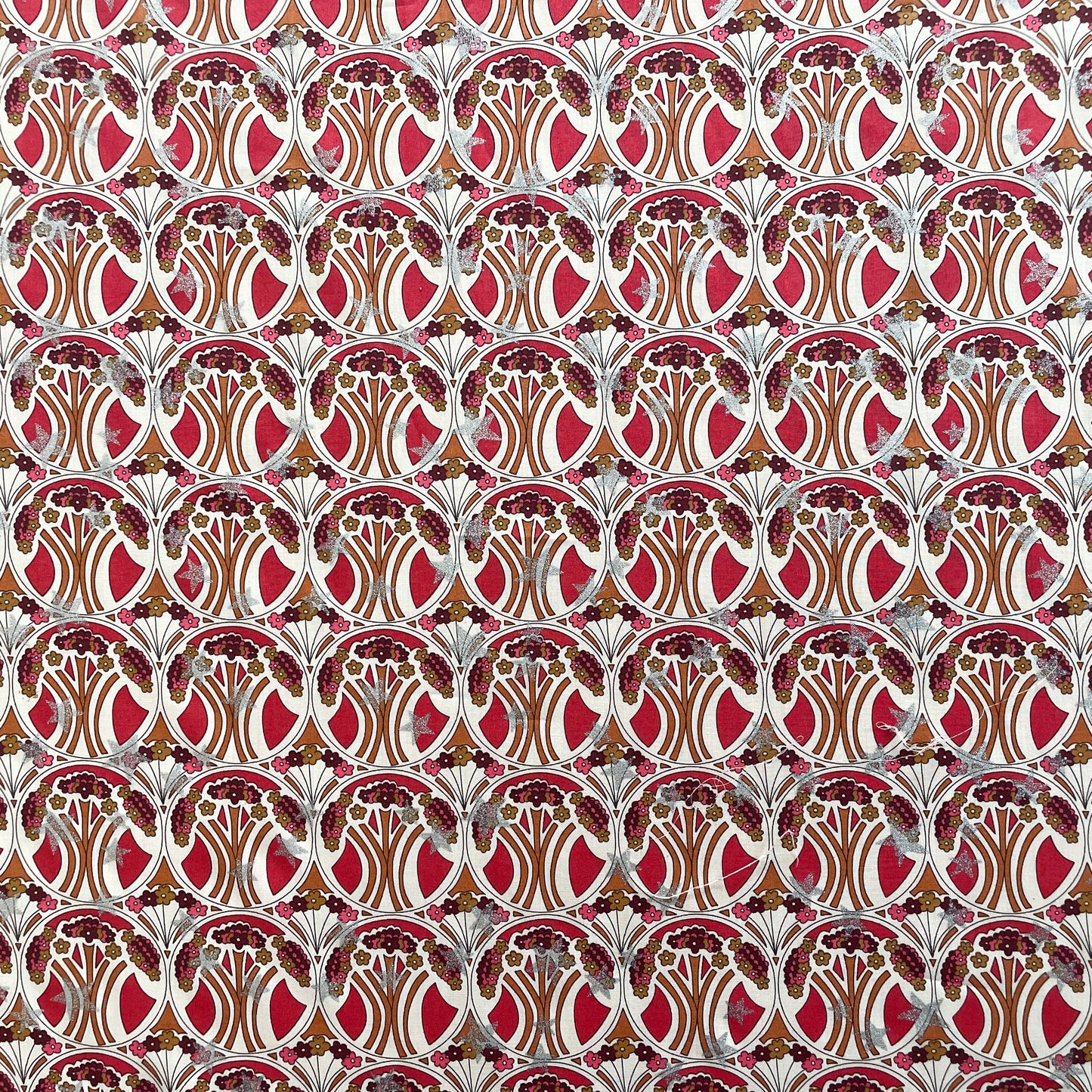 Liberty Fabrics Mauverina Star C Tana Lawn Cotton Metallic