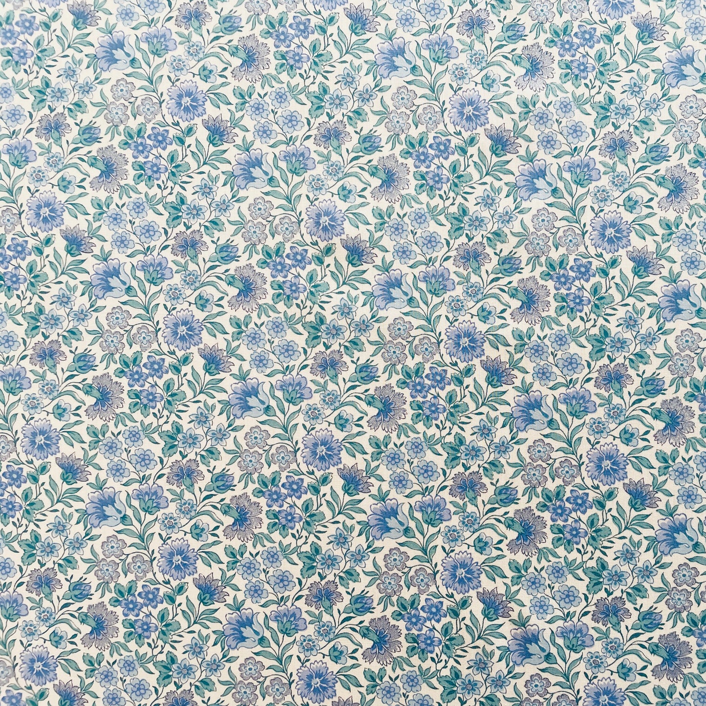 Liberty Fabrics Carnation Garden B Tana Lawn Cotton Metallic