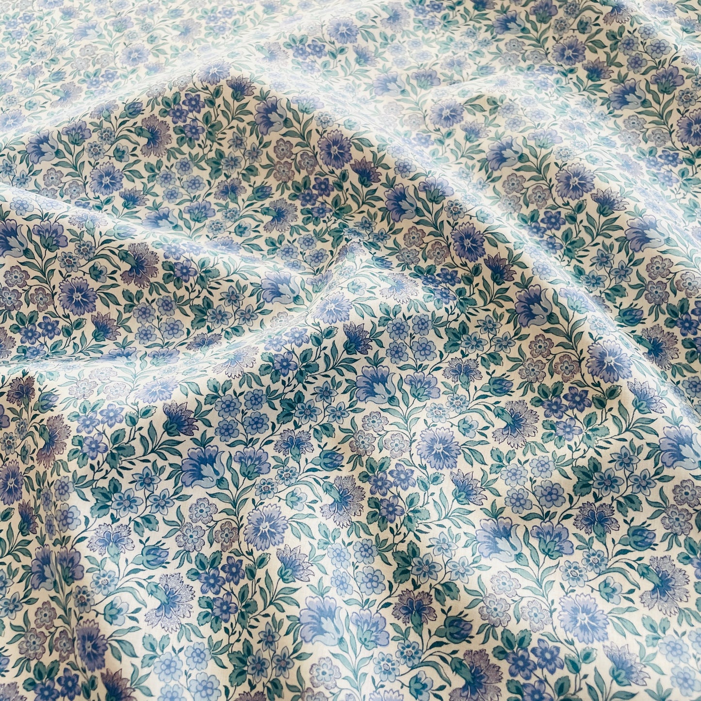 Liberty Fabrics Carnation Garden B Tana Lawn Cotton Metallic