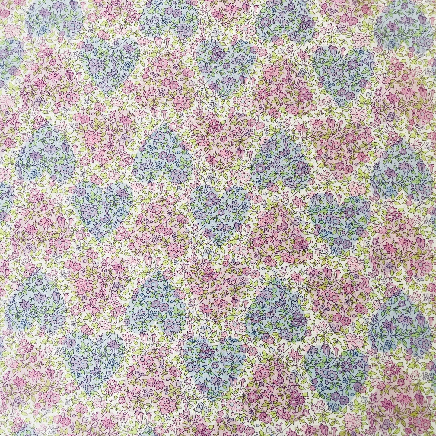 Liberty Fabrics Chamomile Hearts A Tana Lawn Cotton
