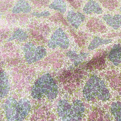 Liberty Fabrics Chamomile Hearts A Tana Lawn Cotton