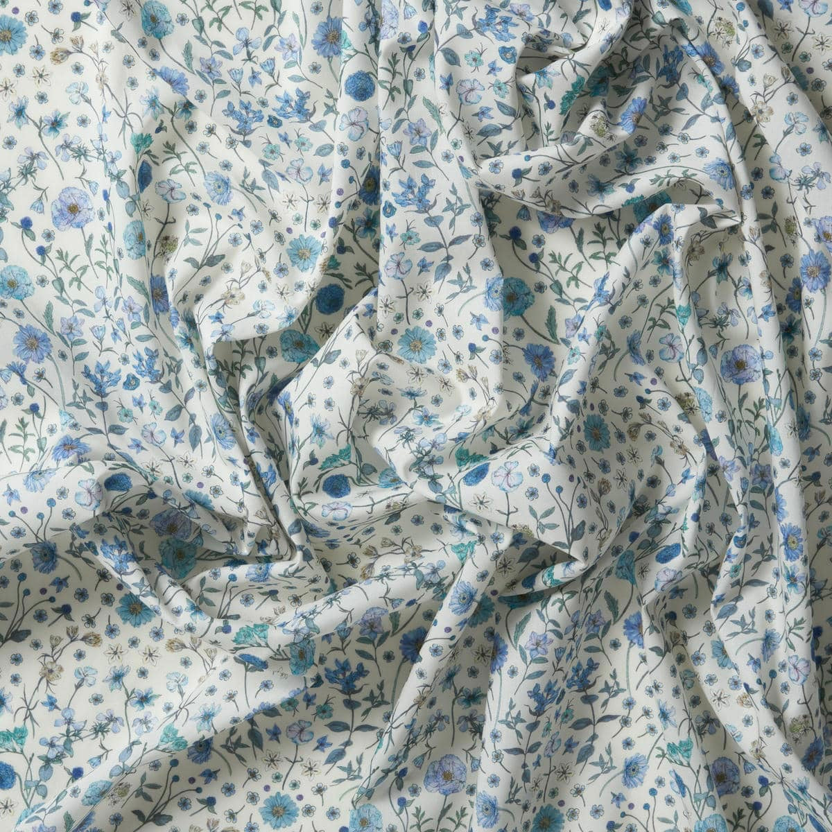 Liberty Fabrics Archway B Tana Lawn Cotton – The Little World of Fabric