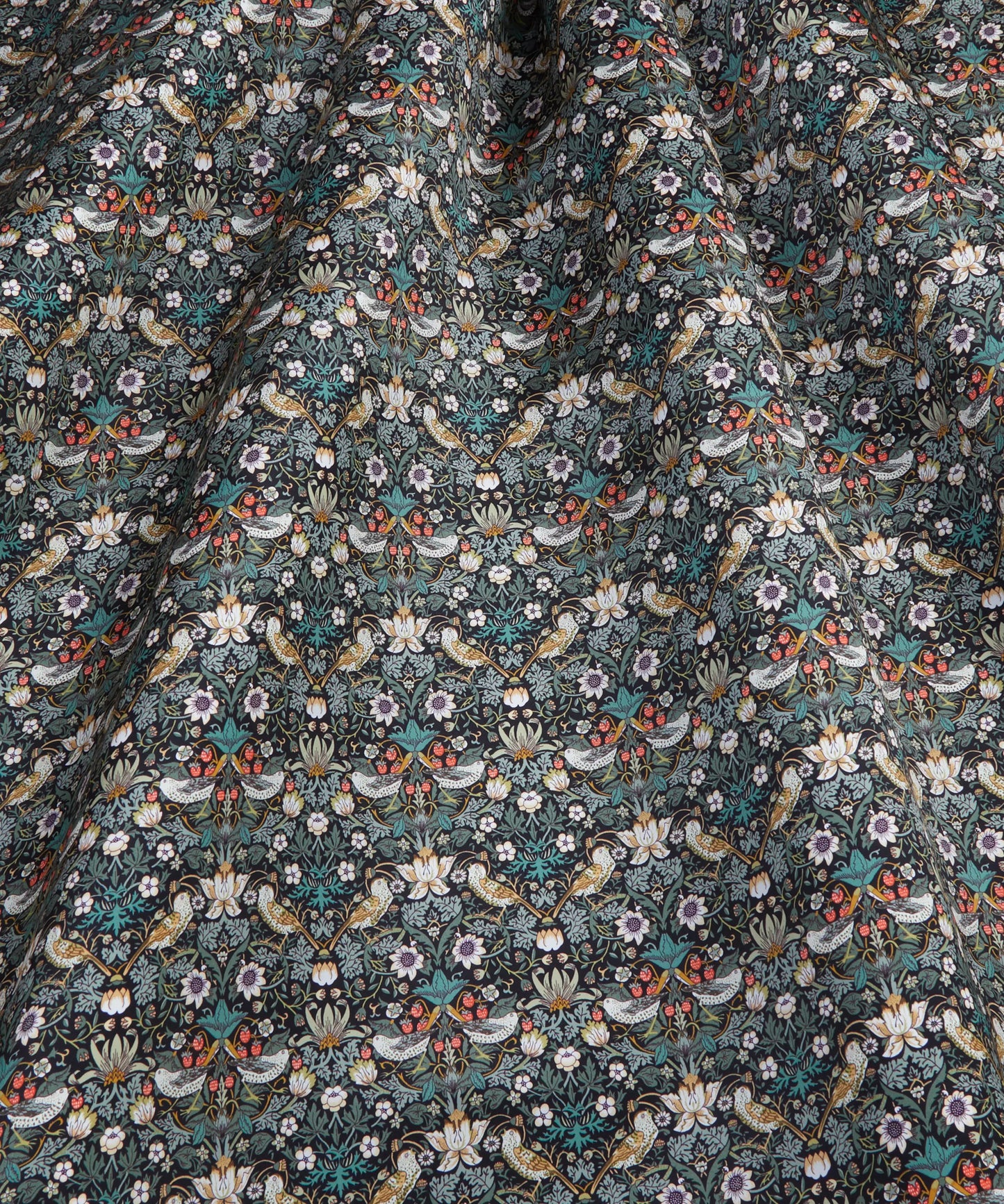 Liberty Fabrics Pencuri Stroberi Satin Sutra E